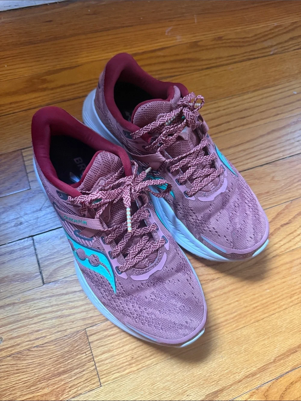 SAUCONY women's guide 16 running shoes - b/medium width in soot/sprig - Picture 3 of 7